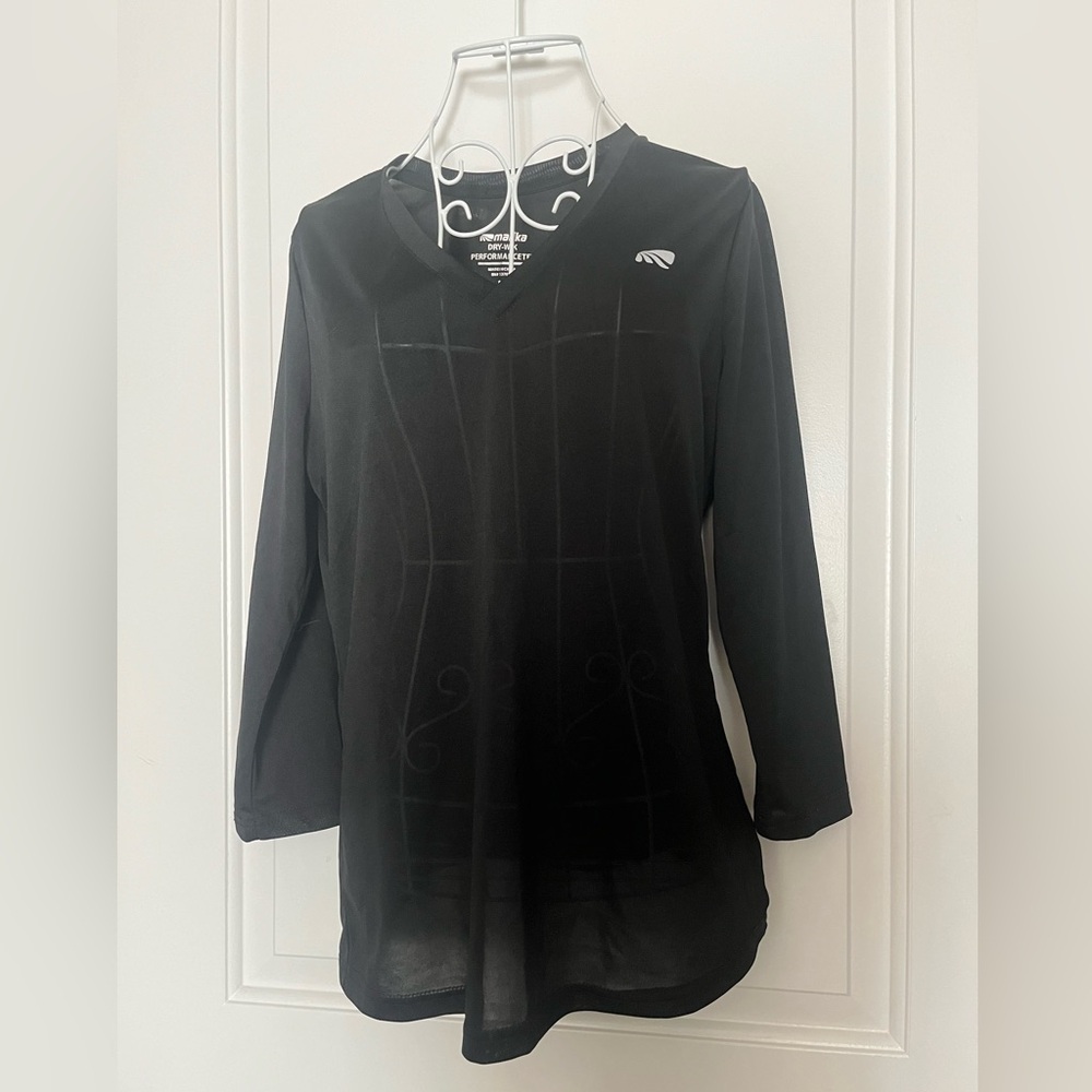 Marika Dry-Wik Black Long Sleeve V-Neck Top